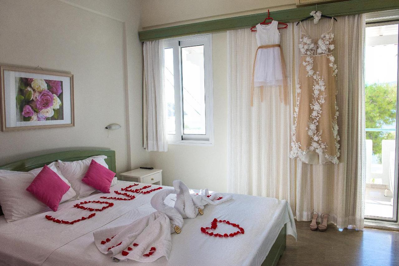 Theodora Rooms Poros Town Buitenkant foto