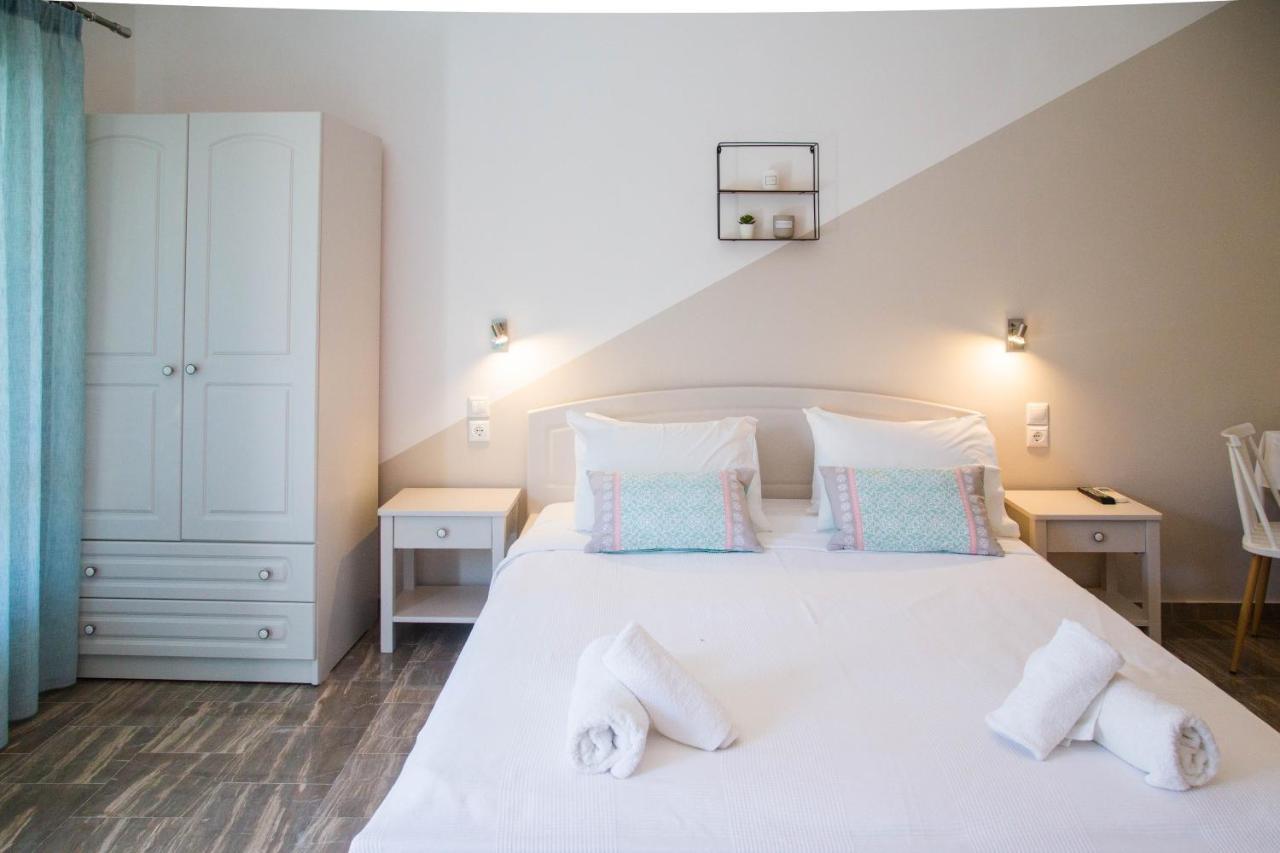 Theodora Rooms Poros Town Buitenkant foto